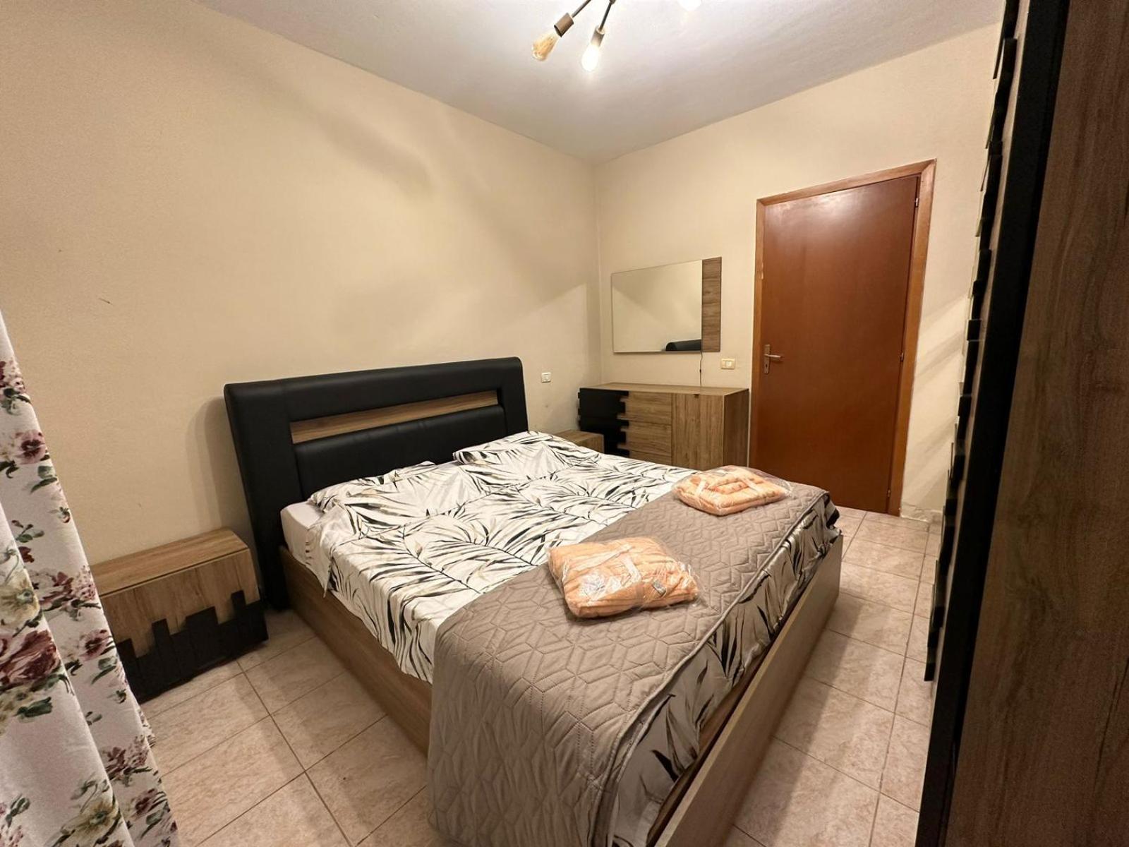 Esar Apartment Дуррес Экстерьер фото
